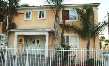Building Photo - 2400 Maple Ave