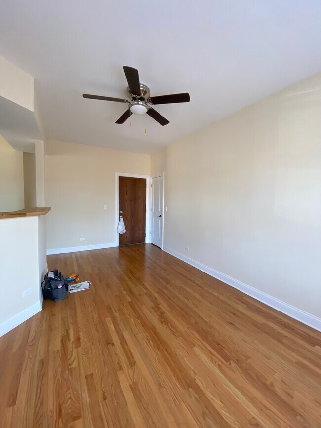 Foto del edificio - 4816 W Hutchinson St
