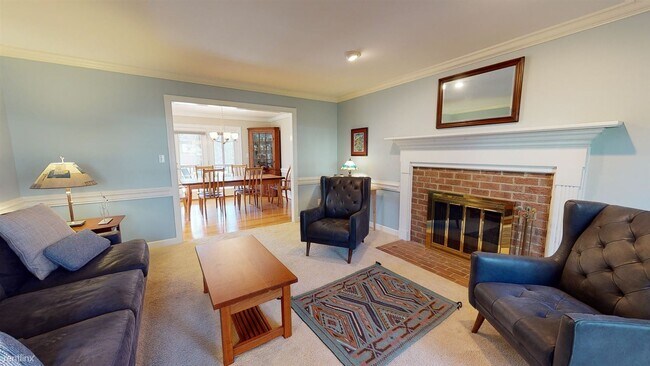Foto del edificio - 3 br, 3 bath House - 1121 Tanglewood Dr