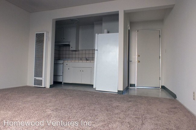 Building Photo - 2076 Radio Ave