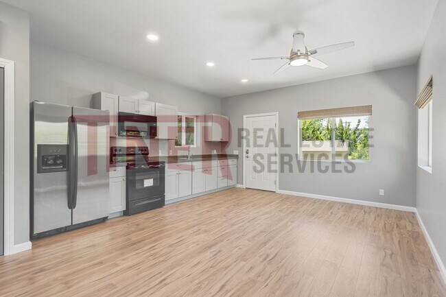 Foto del edificio - Newly built STUDIO home in Fair Oaks!