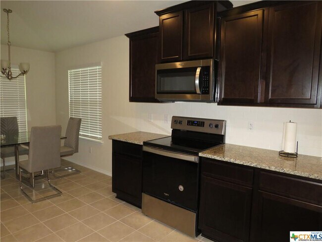 Building Photo - 2505 Creekside Hills Blvd