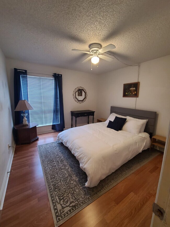 Foto del edificio - 1515 E Reno Ave