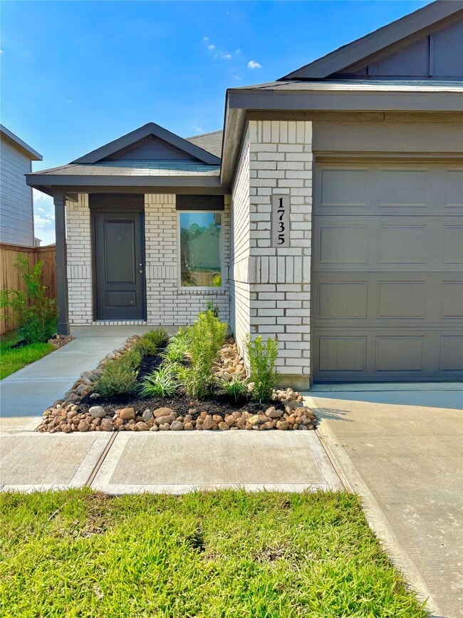 Building Photo - 1735 W Stroker Rd