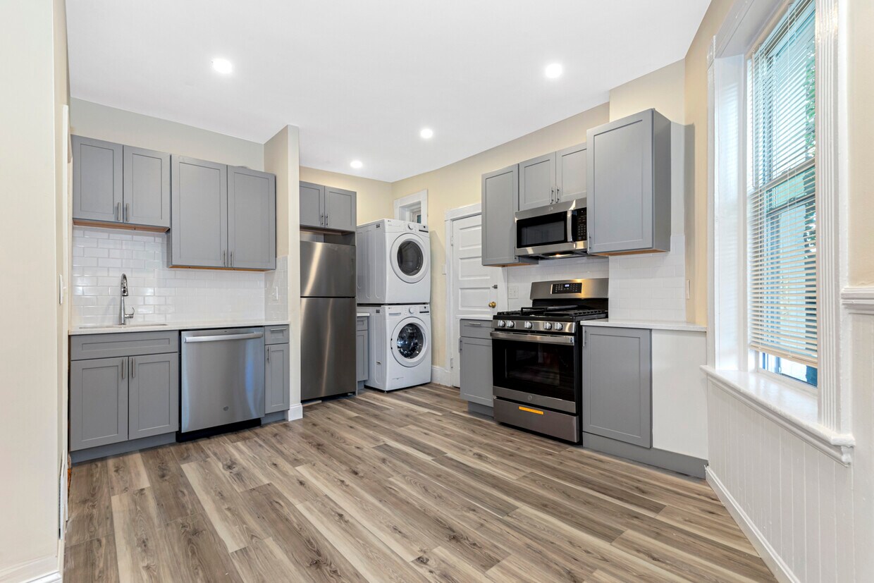 Foto principal - 20 Montfern Ave