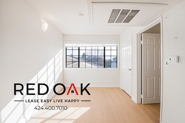 Foto del edificio - 4651 Cahuenga Blvd