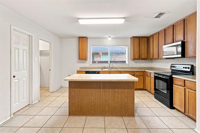 Foto del edificio - 5905 Calloway Dr