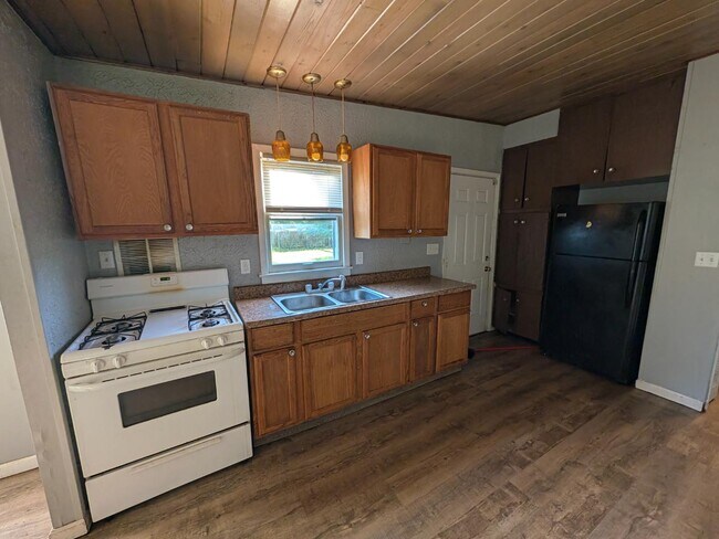 Foto del edificio - 56445 Eastlea Dr