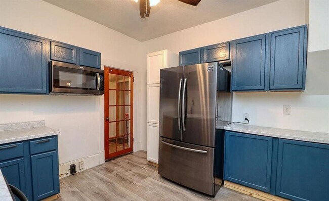 Foto del edificio - 1/2 OFF 1st MONTH'S RENT - Cozy Home w/ La...