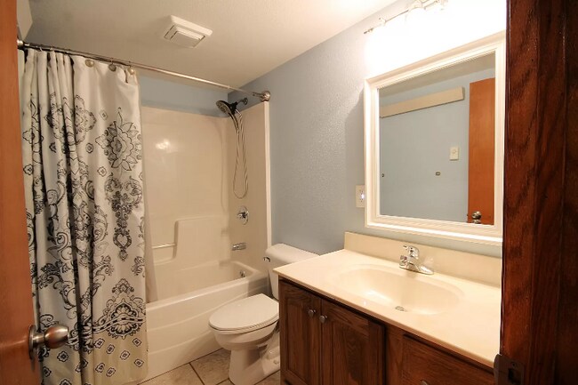 Foto del edificio - 703 8th St