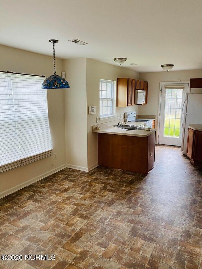 Foto del edificio - 1736 Westpointe Dr