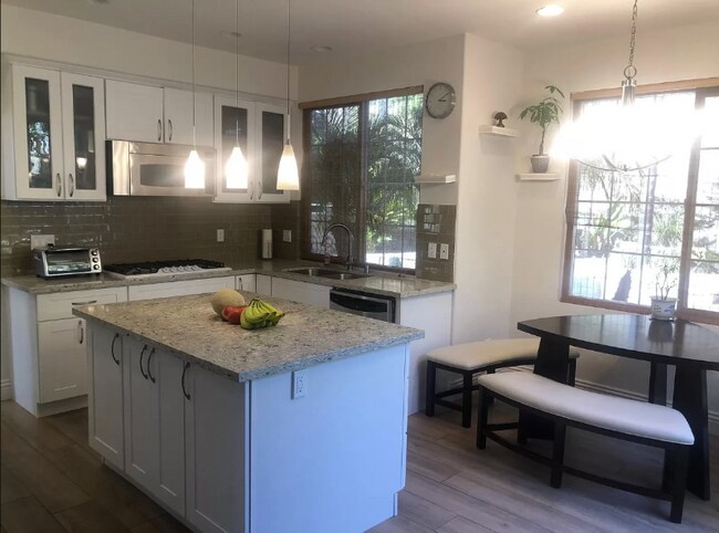 Building Photo - 8986 Adobe Bluffs Dr