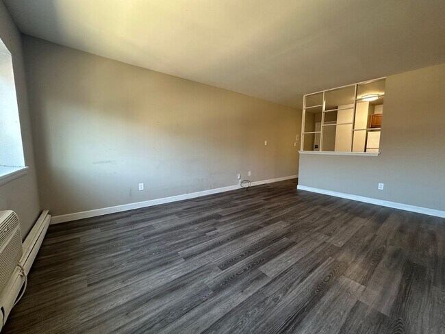 Interior Photo - 3069 Oakland