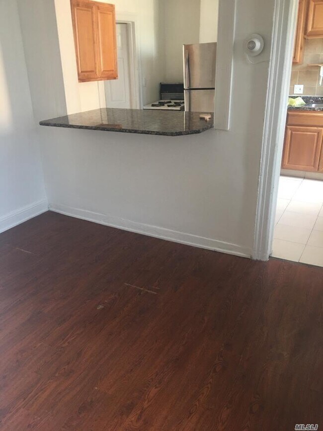 Building Photo - 37-29 98th St