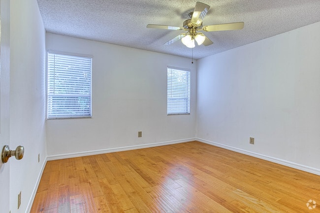 Interior Photo - Azalea Gardens