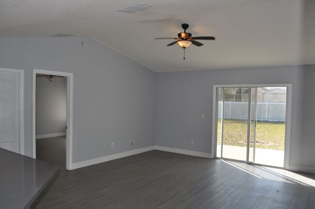 Building Photo - 4 Bedroom in Matanzas Woods