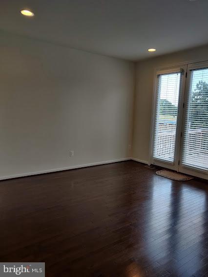 Building Photo - 176 Solara Dr