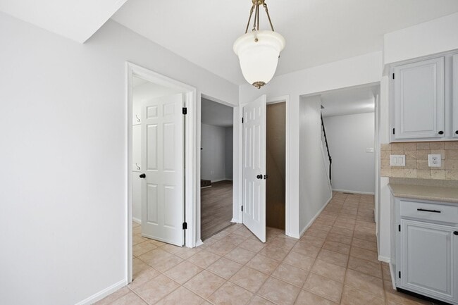 Building Photo - 10609 Oxford Ct