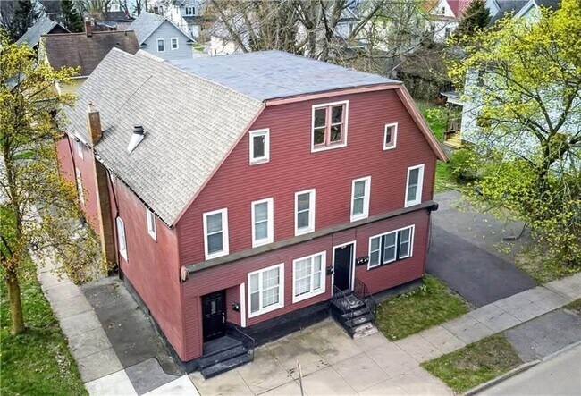 Foto del edificio - 495 Emerson St
