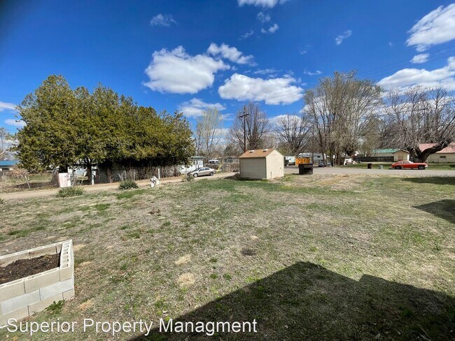 Foto del edificio - 2 br, 1 bath House - 408 W Owyhee Ave.