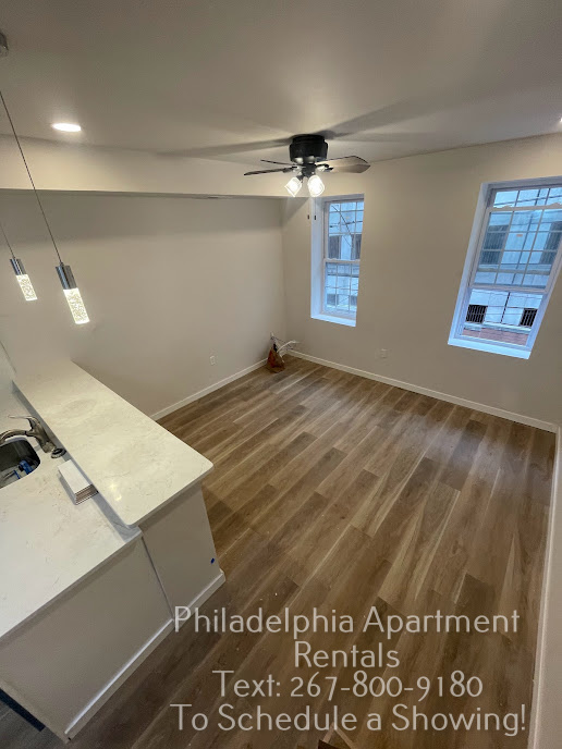 Living Room - 1728 N Sydenham St