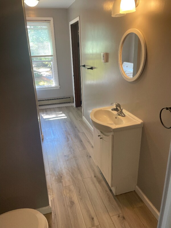 Foto del edificio - 275 E Main St