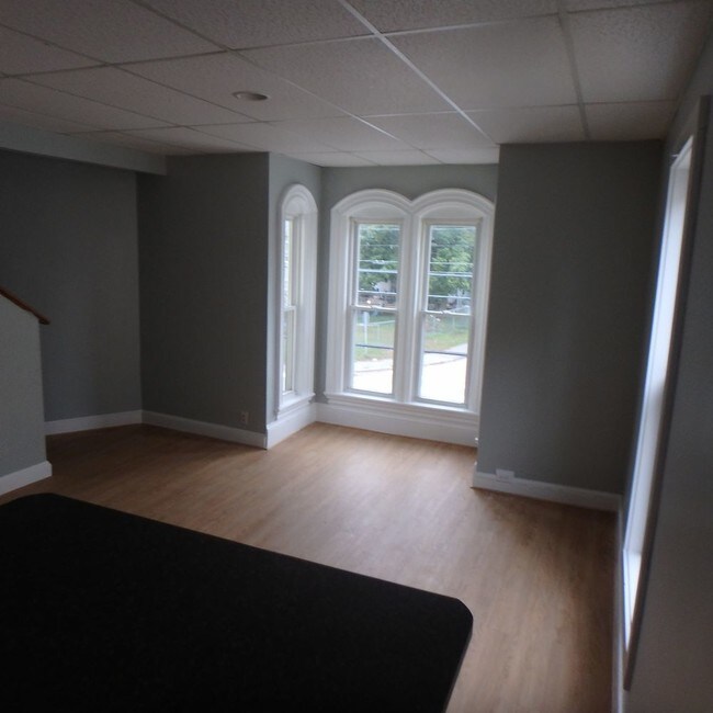 Building Photo - 253 Turner Street - 4