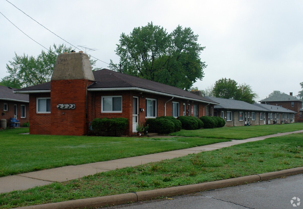 3143-3161 Bellevue Rd Toledo Oh 43606 Apartments - Toledo Oh Apartments Com