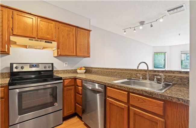 Foto del edificio - 1204 Whitney Ave