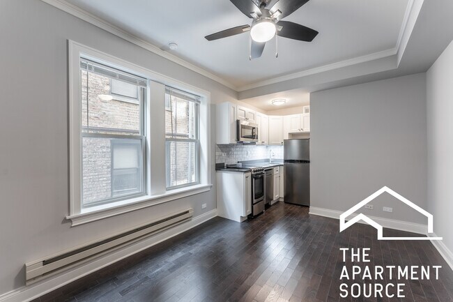 Building Photo - 640 W Wrightwood Ave