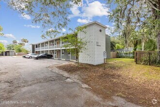 Building Photo - 311 S Brown Ave