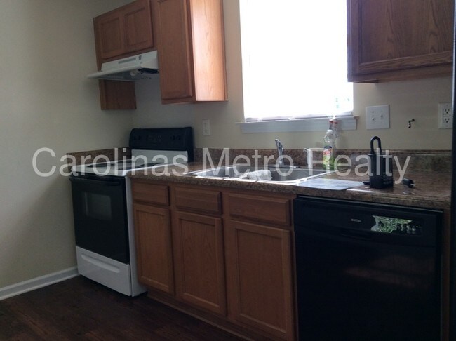 Building Photo - 4925 Hopewood Ln