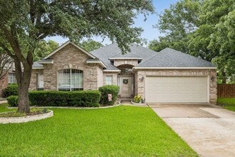 Building Photo - 2205 Kittyhawk Dr