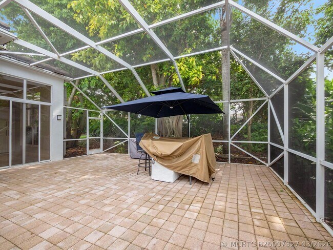 Foto del edificio - 143 Sunset Bay Dr