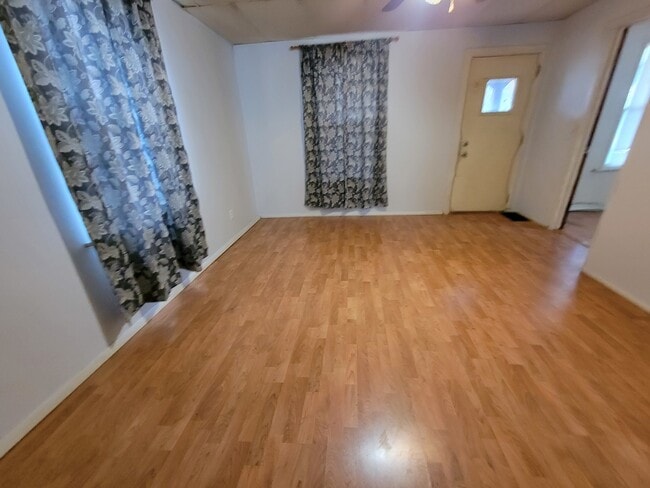 Foto del edificio - 1823 9th St