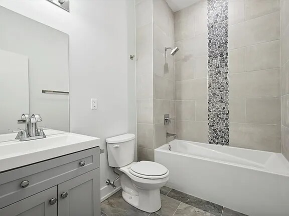 Foto del edificio - 2107 N Fairhill St