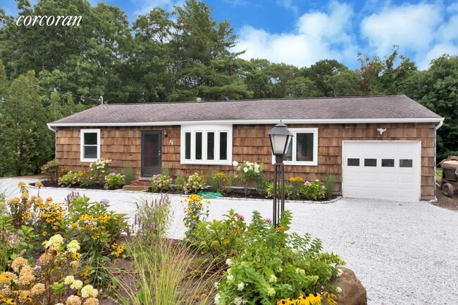 Building Photo - 139 Spinney Rd