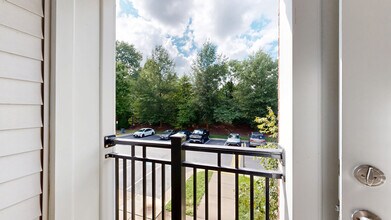 Interior Photo - Signal Hill Apartment Homes