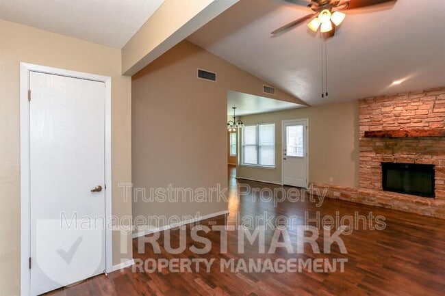 Building Photo - 1230 Preswick Cir