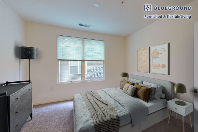 Foto del edificio - 1700 E 5th St