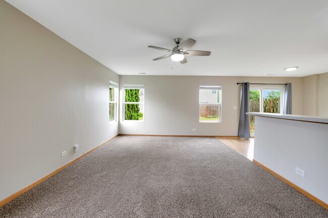 Foto del edificio - 540 Wedgewood Cir