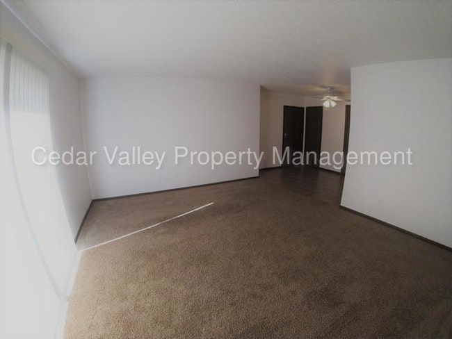 Building Photo - 2607 Terrace Dr