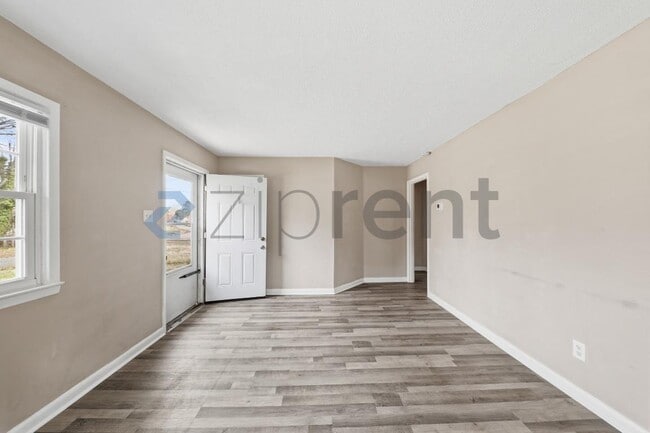 Building Photo - 1108 Walnut St