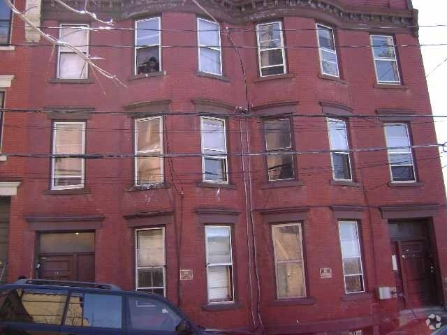 Building Photo - 12-14 Hutton St
