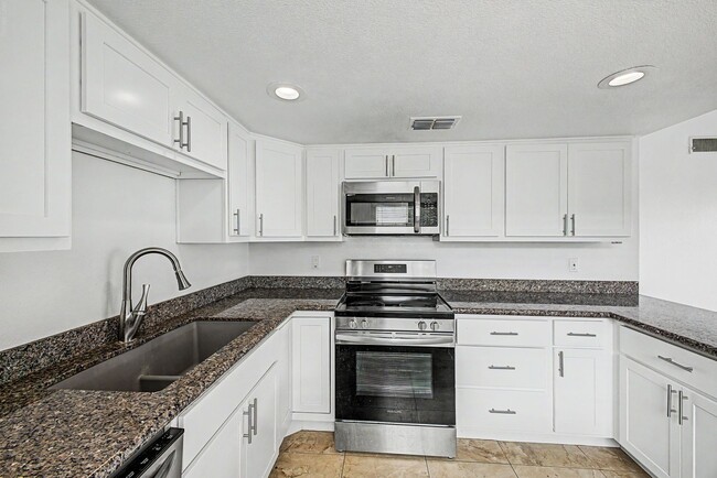 Photo - 1297 W 5th St Apartment