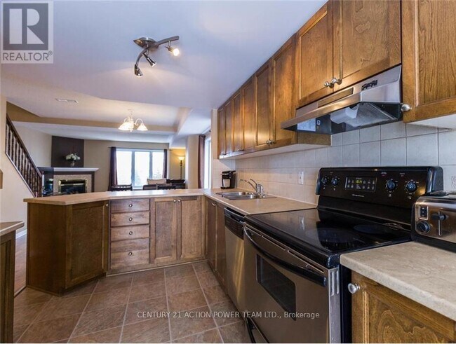 Building Photo - 2322-2322 Bois-Vert Pl