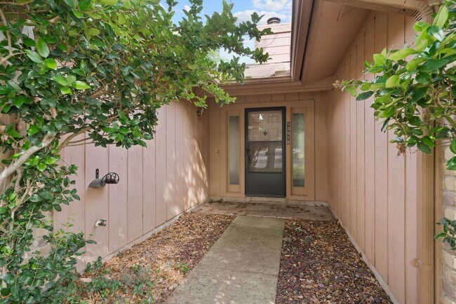 Foto del edificio - 13918 Tree Crossing St