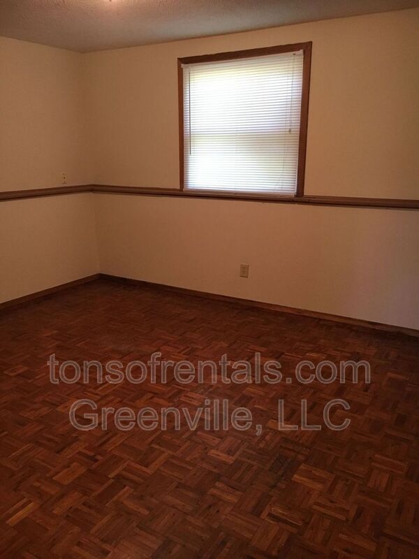 105 Old Saluda Dam Rd, Greenville, SC 29611 Condo for Rent in