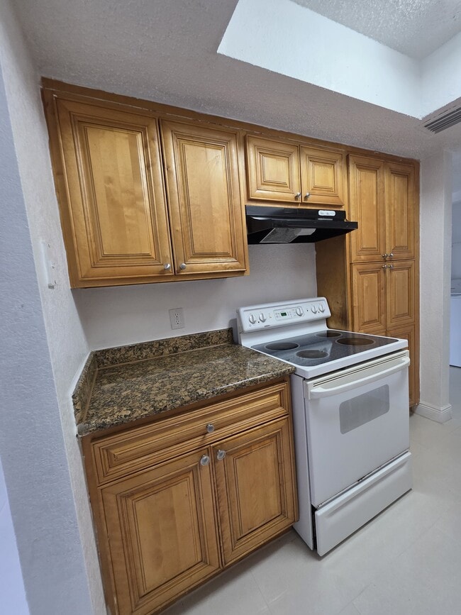 Building Photo - 4793 S Texas Ave