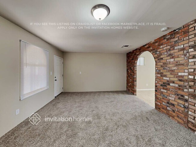 Building Photo - 1307 E Dunlap Ave